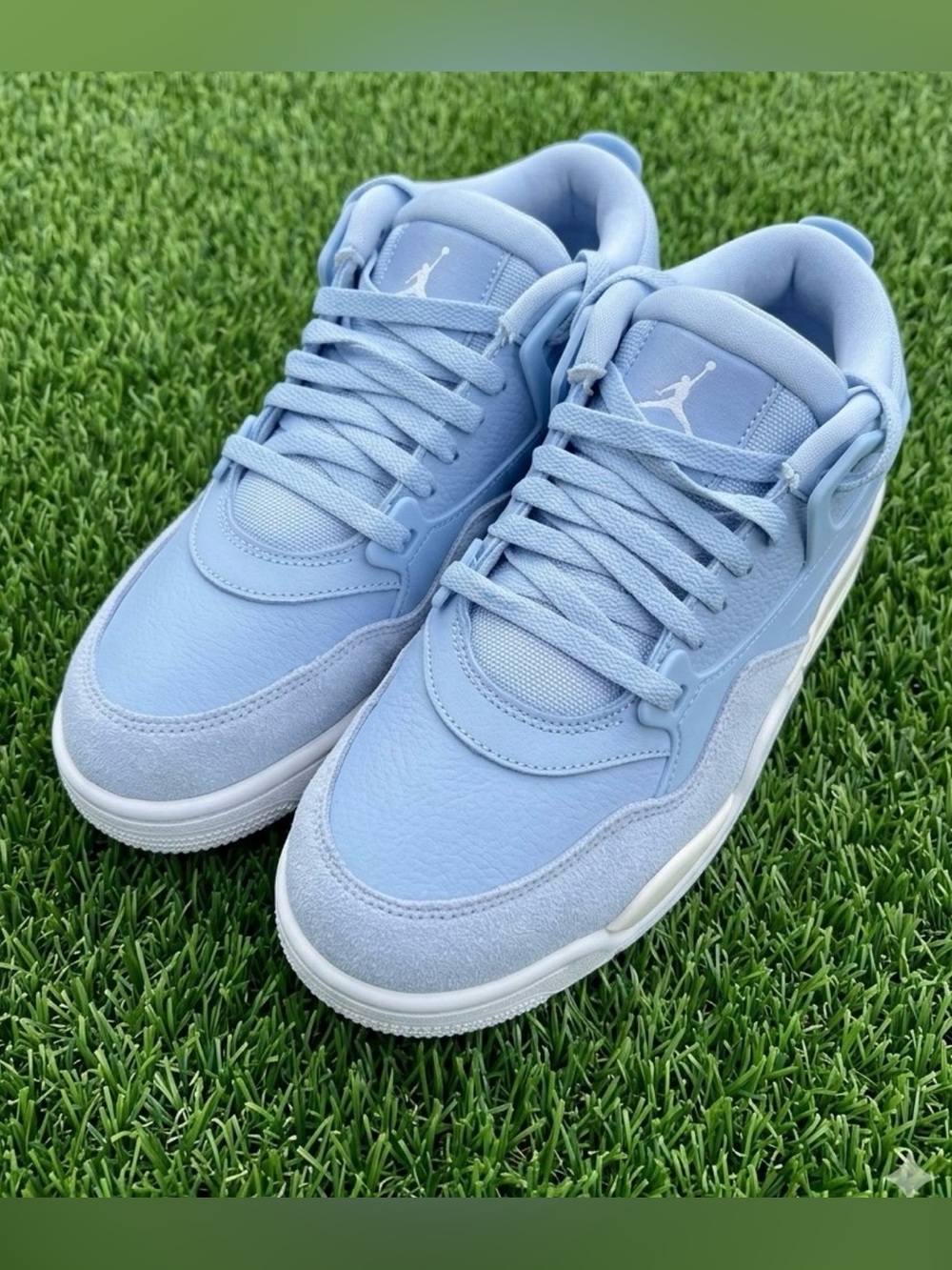 Jordan Flight Court Women’s – Light Blue – Size 9.5 – Brand New